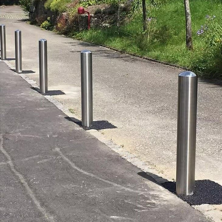 Stainless Steel Permanent Bollards For Sale factory